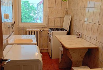 Apartament cu 2 camere semidecomandat în Central - 1