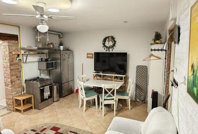 Apartament cu 2 camere decomandat în Semicentral