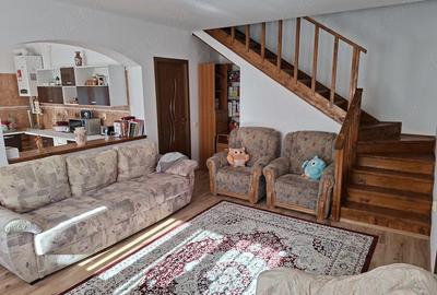 Casă cu Teren 1546 Mp în Gruiu - 1