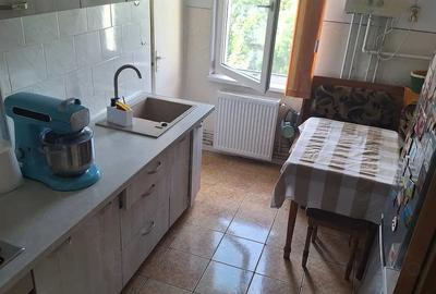 Apartament cu 2 camere decomandat în Tudor
