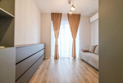 Apartament cu 3 camere decomandat, mobilat în 13 Septembrie - 15