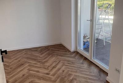 Apartament cu 2 camere decomandat în Exterior Vest