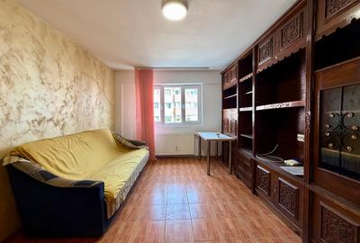 Apartament cu 2 camere semidecomandat în Teiul Doamnei