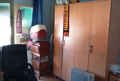 Apartament cu 3 camere decomandat în UTA