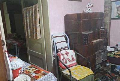 Casă cu 2 camere cu Teren 250 Mp în Burdea