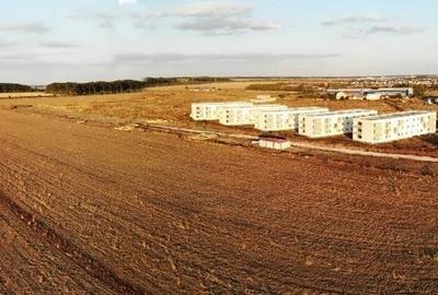 Teren Construcții intravilan de 47500 mp, în Central - 13