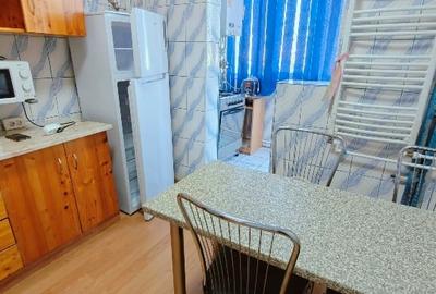 Apartament cu 3 camere decomandat, mobilat în Apărătorii Patriei - 9