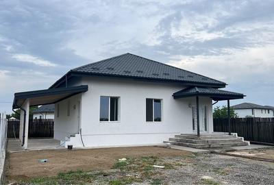 Casă cu 3 camere în Săcueni