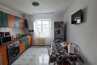 Apartament cu 2 camere semidecomandat în Gojdu - 4