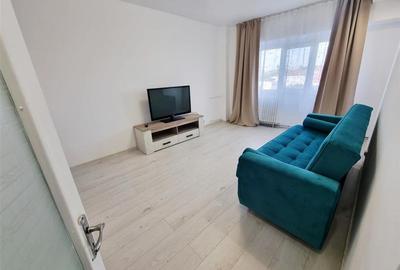 Apartament cu 3 camere decomandat în Independenței - 1