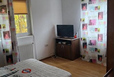 Casă cu Teren 370 Mp în Central