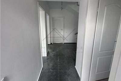Casă cu 4 camere cu Teren 340 Mp în Prelungirea Ghencea