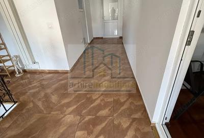 Casă cu Teren 114 Mp în Central