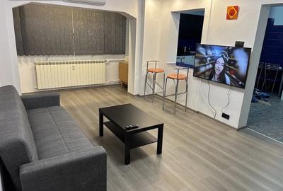 Apartament cu 3 camere semidecomandat, mobilat în Ștefan cel Mare