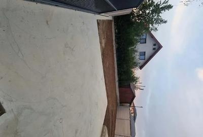 Casă cu Teren 250 Mp în Clinceni