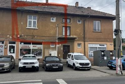 Apartament cu 2 camere decomandat în Central - 1