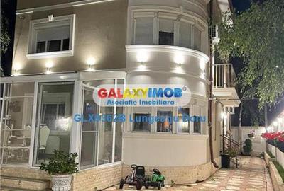 Casă cu 8 camere cu Teren 700 Mp în Central