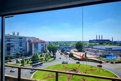 Apartament cu 2 camere decomandat în Micro 3 - 8