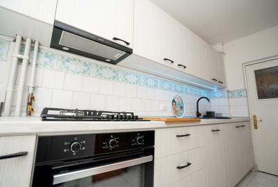 Apartament cu 3 camere decomandat în Capitol