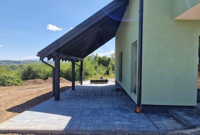 Casă cu 5 camere cu Teren 504 Mp în Șelimbăr