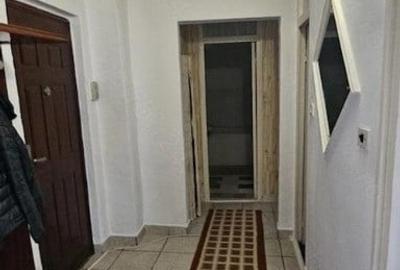 Apartament cu 2 camere decomandat în Poarta 6