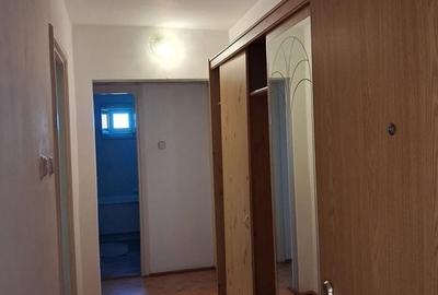 Apartament cu 2 camere decomandat în Bucovina