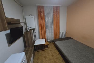 Garsonieră decomandată în Exterior Vest