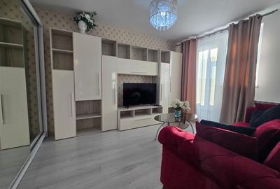 Apartament cu 2 camere decomandat în Podu Roș