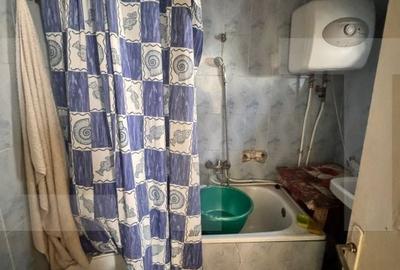 Casă cu 4 camere cu Teren 420 Mp în Central