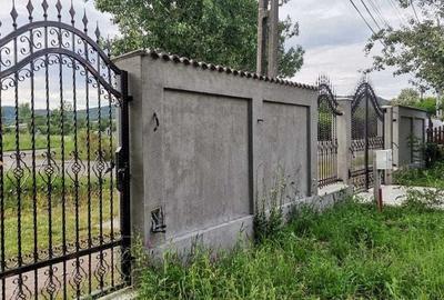 Casă cu 4 camere în Păulești - 2