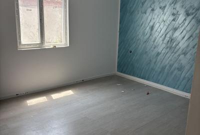Casă cu 4 camere cu Teren 200 Mp în Central