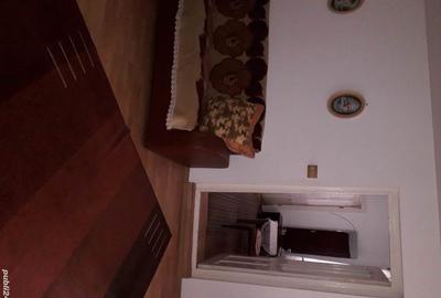 Casă cu 5 camere cu Teren 2000 Mp în Ivești - 1