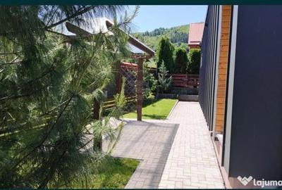 Casă cu 4 camere cu Teren 393 Mp în Gilău