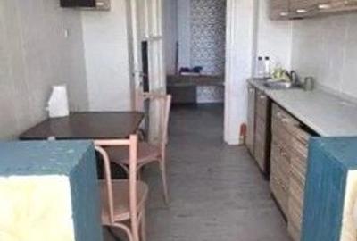 Apartament cu 3 camere decomandat în Micro 16