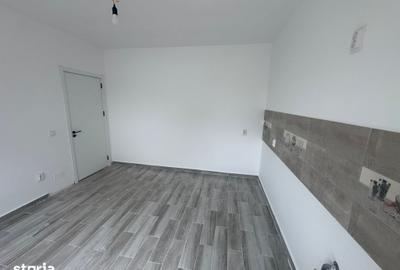 Casă cu 3 camere cu Teren 300 Mp în Central