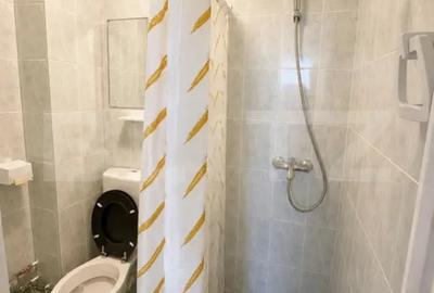 Garsonieră decomandată în Gruia