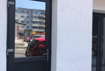 Spațiu comercial, de 55 mp, în Central - 1