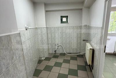 Spațiu comercial, de 685 mp, în Central