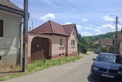 Casă cu 4 camere în Gârbova - 11