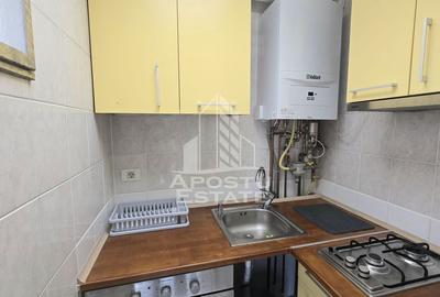 Garsonieră decomandată, mobilată în Central - 8