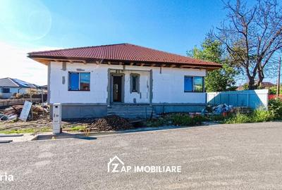 Casă cu 4 camere în Sâncraiu de Mureș
