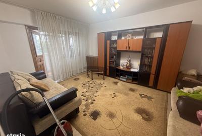 Apartament cu 2 camere decomandat în Rovine