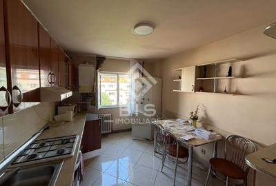 Apartament cu 2 camere decomandat în Sud