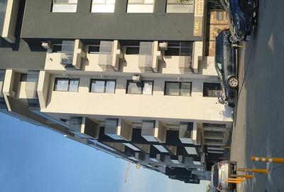 Apartament cu 3 camere semidecomandat în Metalurgiei - 6