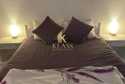 Apartament cu 3 camere decomandat în Decebal