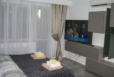 Apartament cu 2 camere decomandat în Exterior Vest