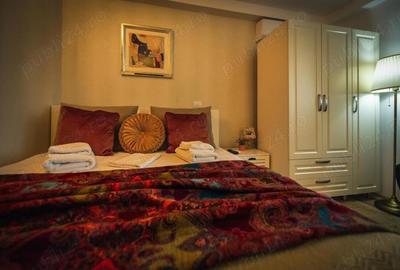 Casă cu 11 camere cu Teren 350 Mp în Central - 3