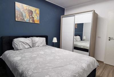 Apartament cu 3 camere decomandat în Tractorul - 3