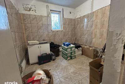 Apartament cu 3 camere semidecomandat în Gara de Nord - 1