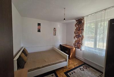 Apartament cu 2 camere semidecomandat în Ultracentral